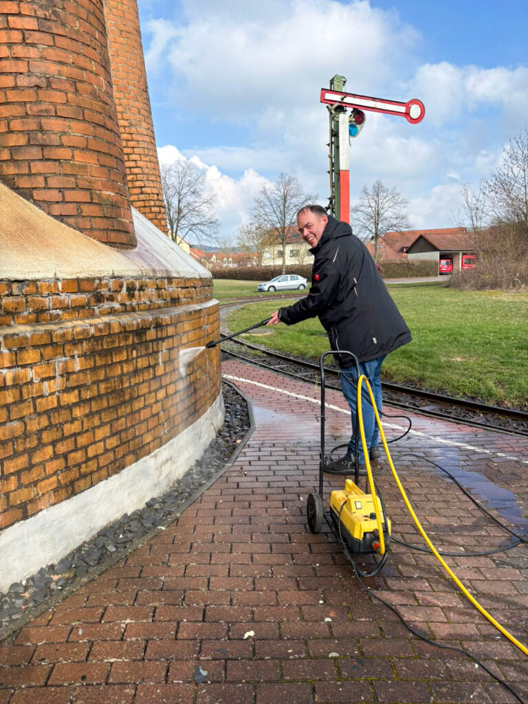 Die Feldbahn ist für die Fahrsaison 2026 bereit - erster Fahrtag am Ostermontag, 6. April 2026